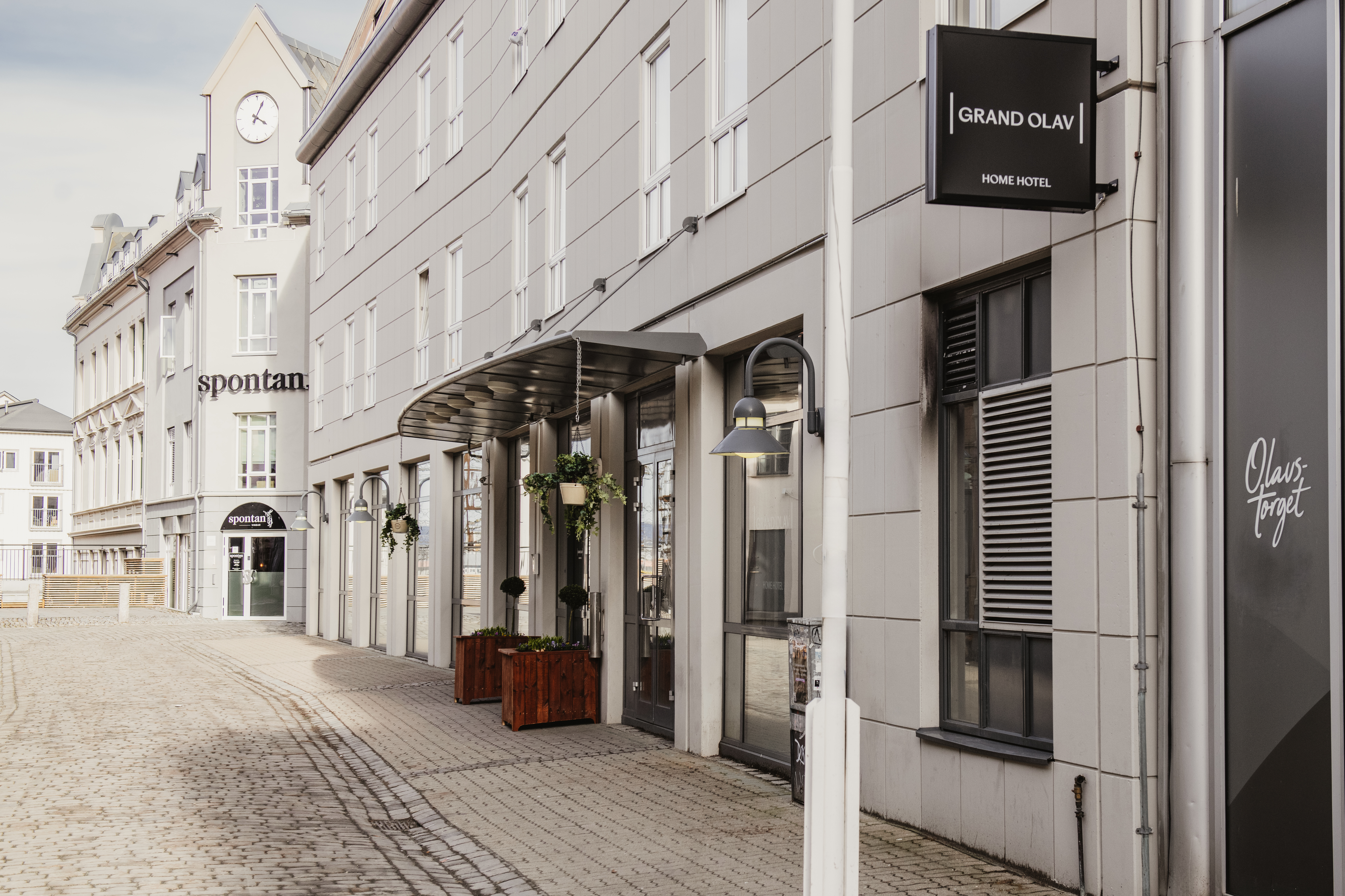 Home Hotel Grand Olav