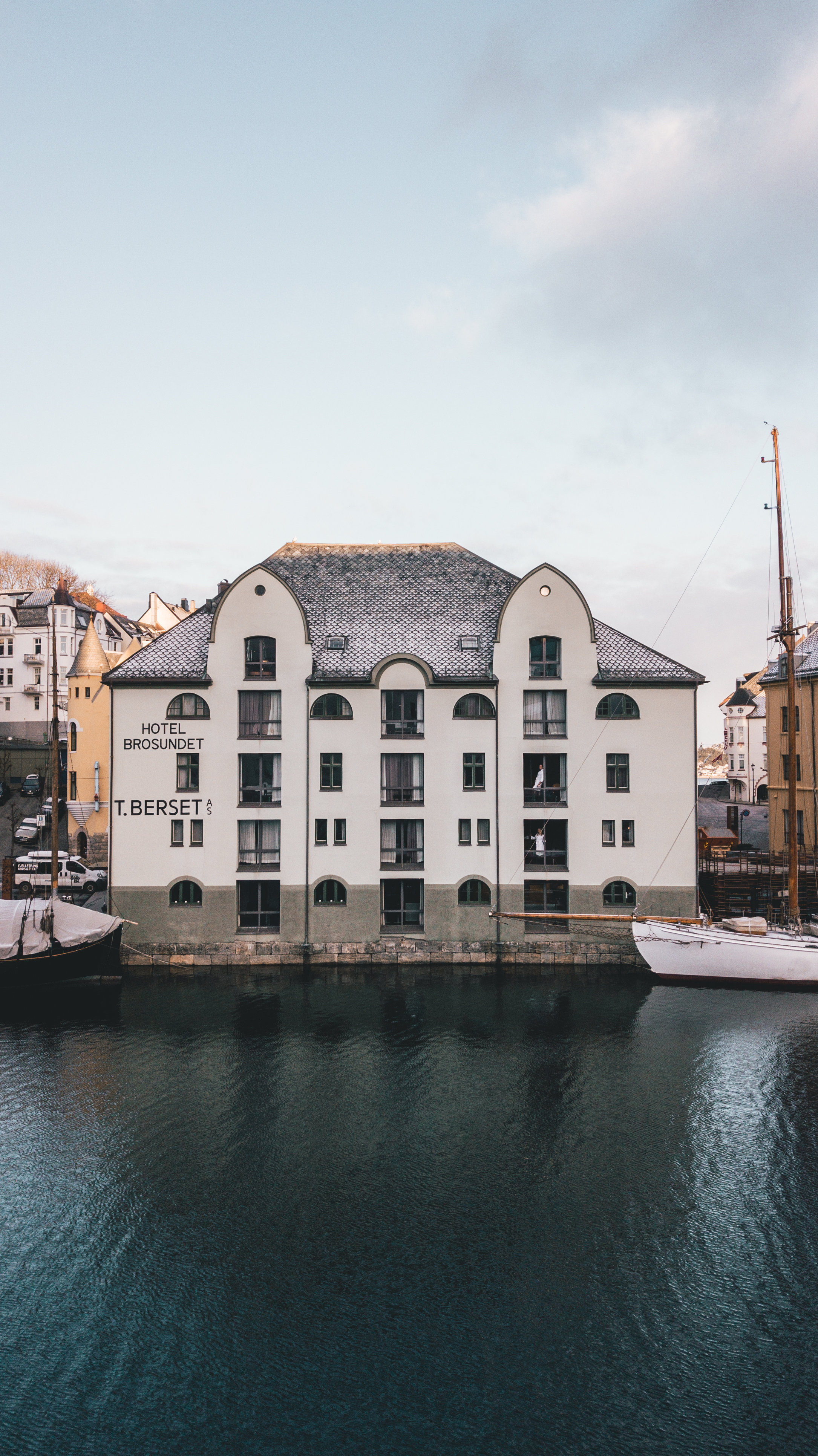 Hotel Brosundet